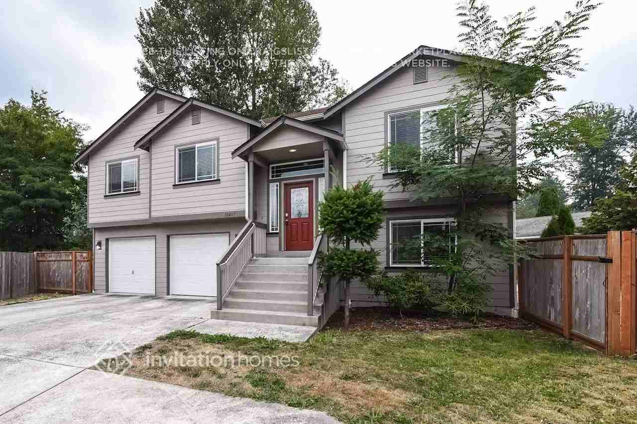 10207 Broadway Ave S - Photo 3 of 23