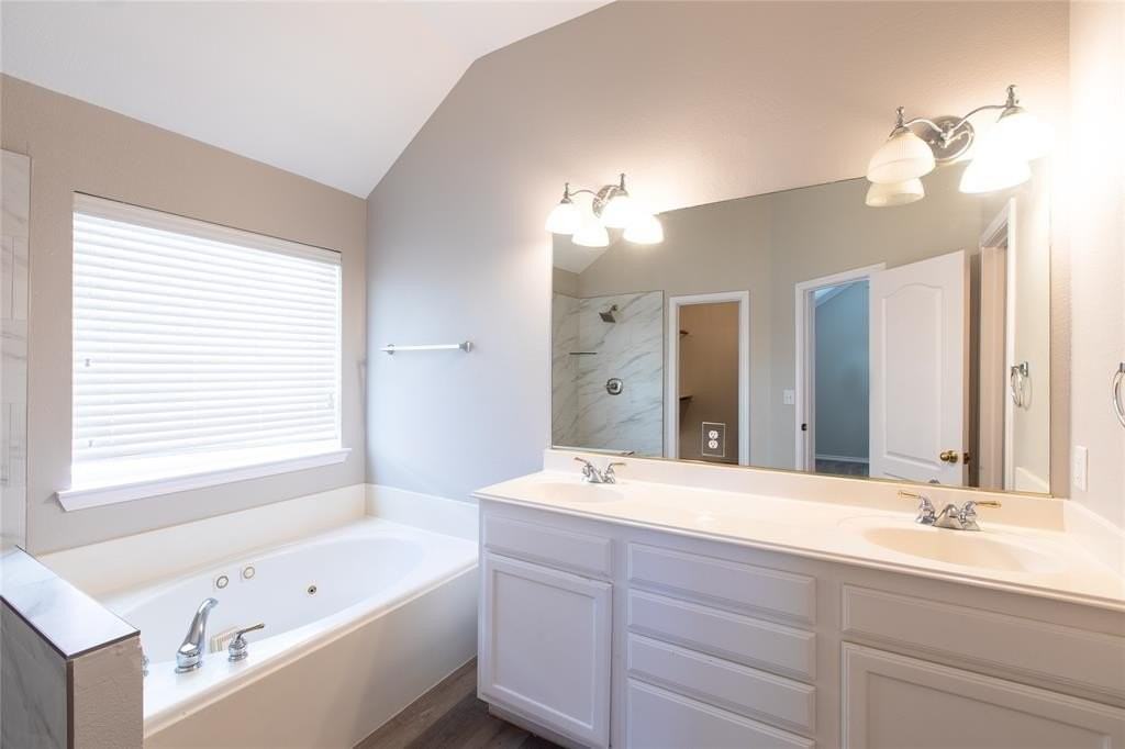 1608 Woodhaven Ct - Photo 6 of 30