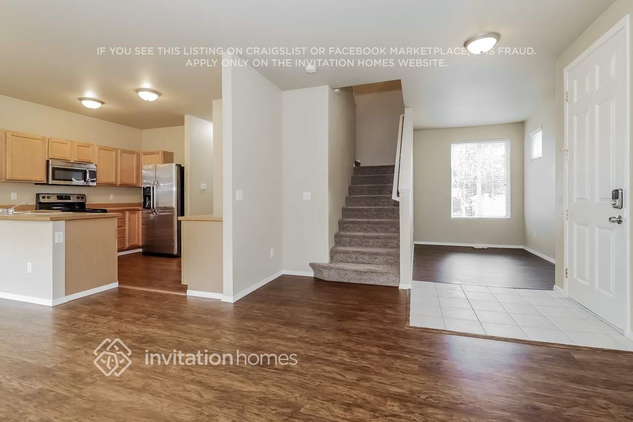 18519 101st Ave E - Photo 2 of 19