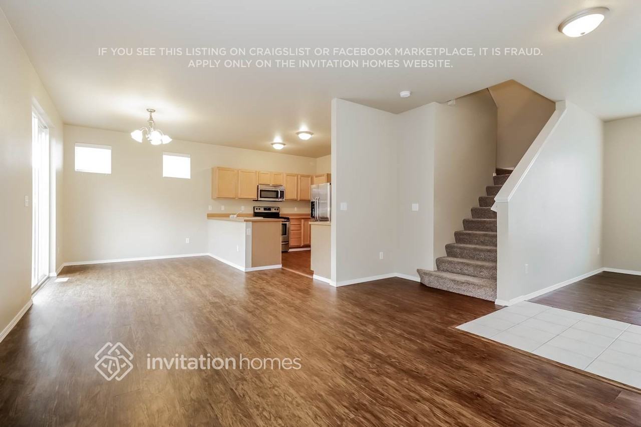 18519 101st Ave E - Photo 4 of 19