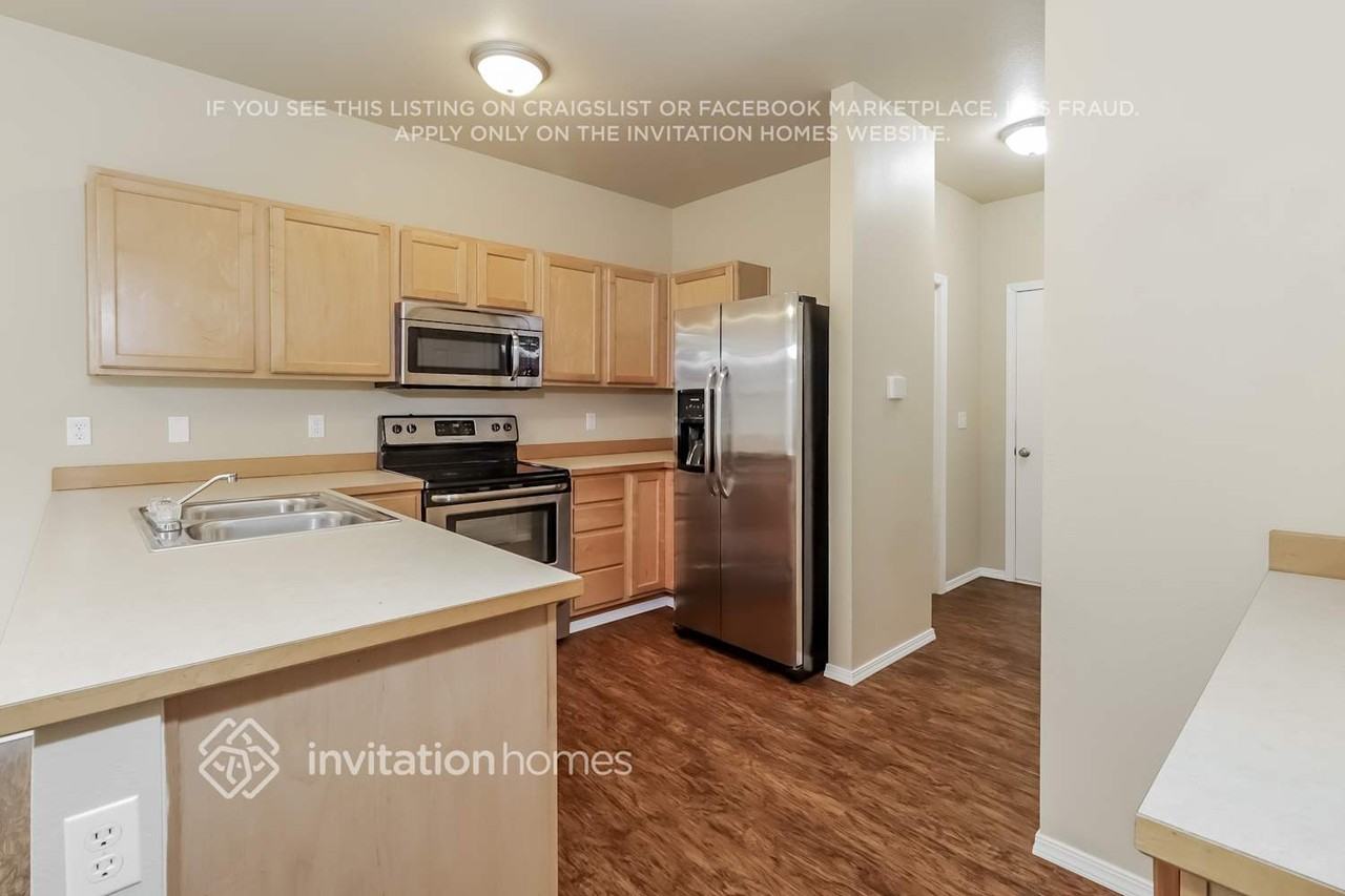 18519 101st Ave E - Photo 7 of 19