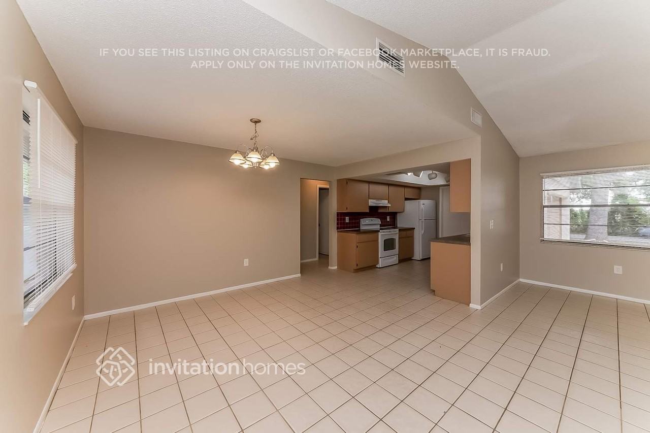 3240 Maiden Ln - Photo 5 of 17