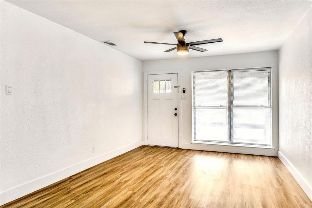 9942 Santa Garza Dr - Photo 2 of 12