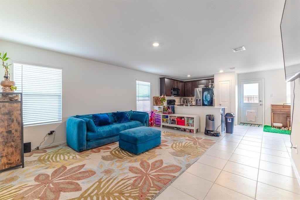 119 Cypress Ln - Photo 7 of 35