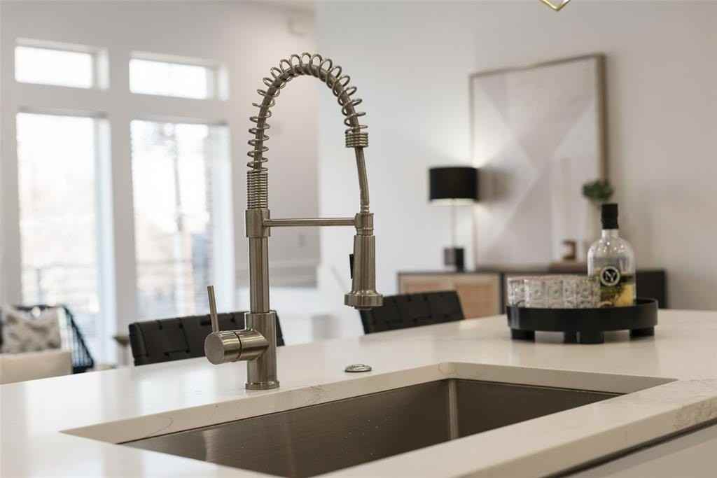 5711 Ross Ave #2 - Photo 7 of 36