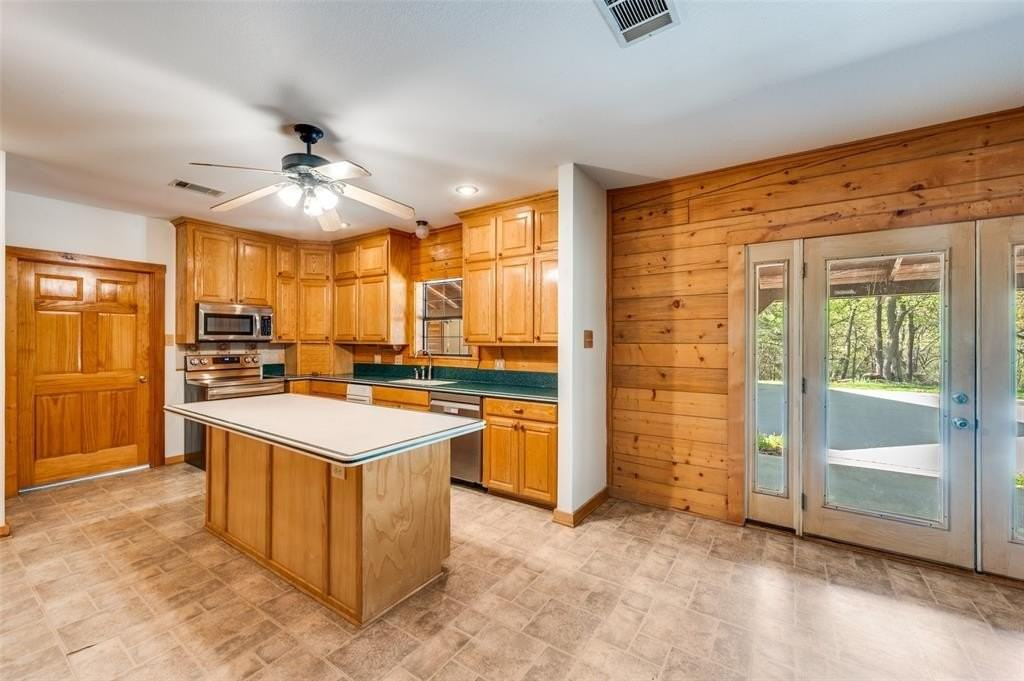 2383 Blanks Rd - Photo 7 of 24