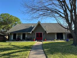 featured image of 1724 Westridge Dr