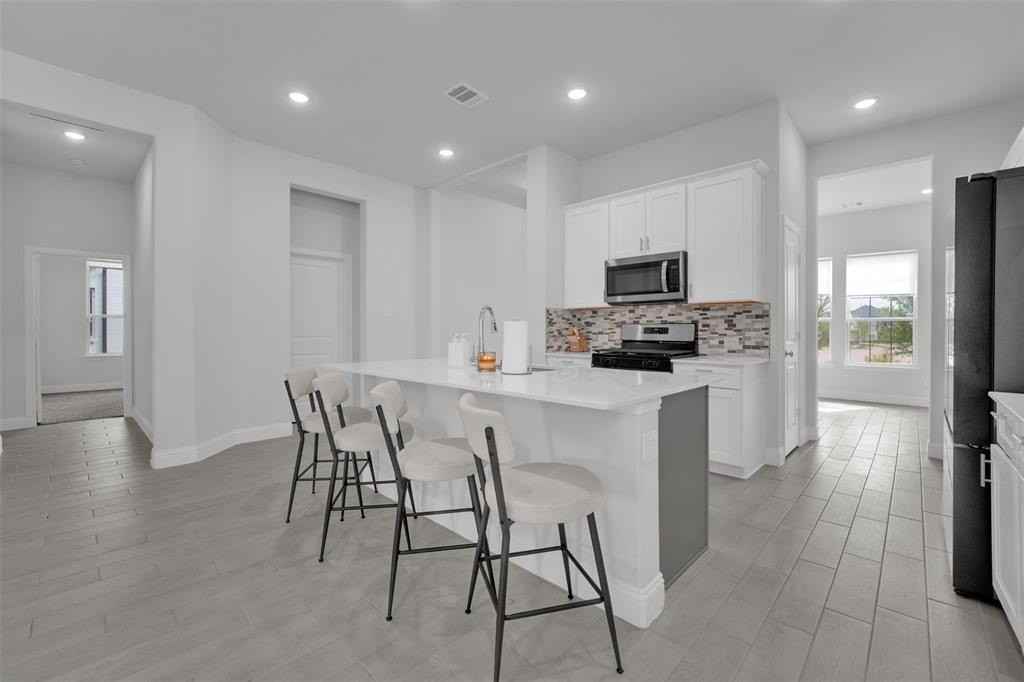 1616 Barnwood Trce - Photo 6 of 31