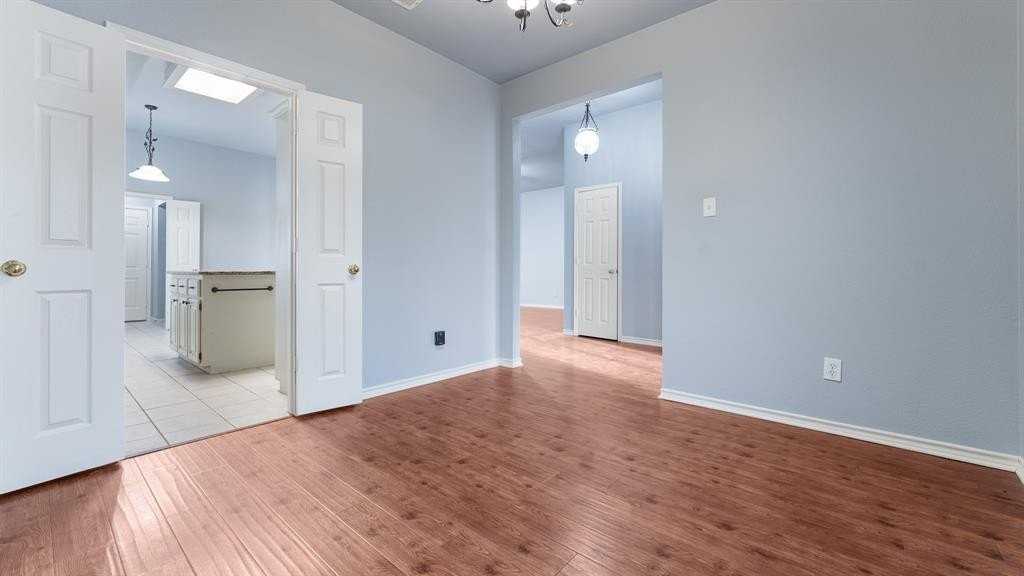 525 Mustang Ridge Dr - Photo 6 of 26