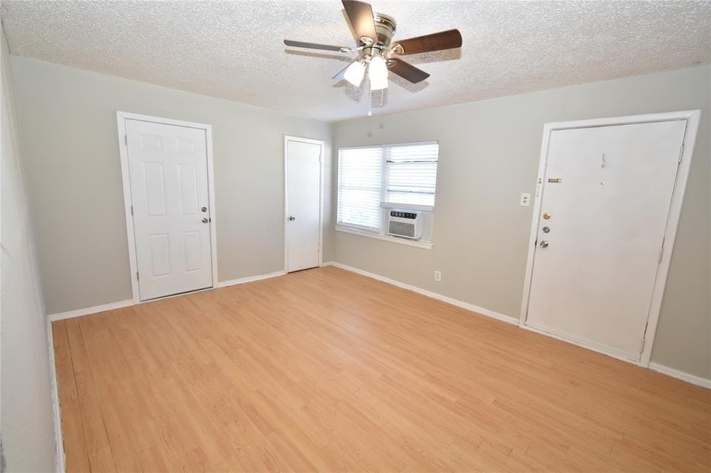 1206 Belvedere Dr - Photo 4 of 19