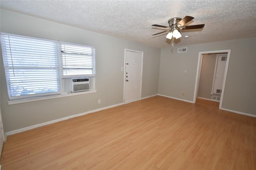 1206 Belvedere Dr - Photo 5 of 19