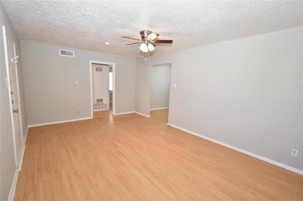 1206 Belvedere Dr - Photo 6 of 19