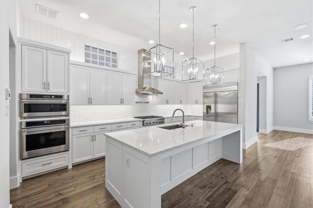 7812 Merit Ln - Photo 5 of 26