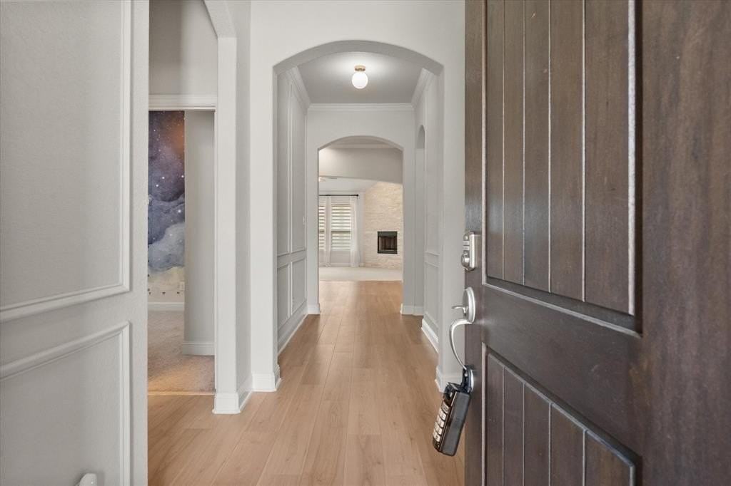 3418 Woodford Dr - Photo 4 of 30