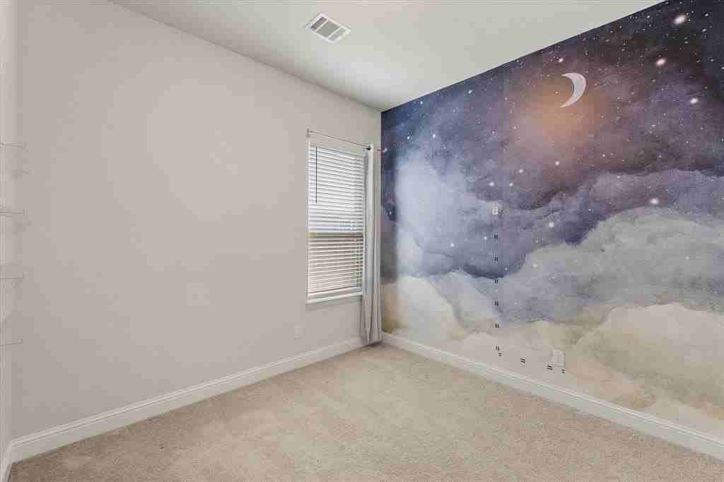 3418 Woodford Dr - Photo 5 of 30