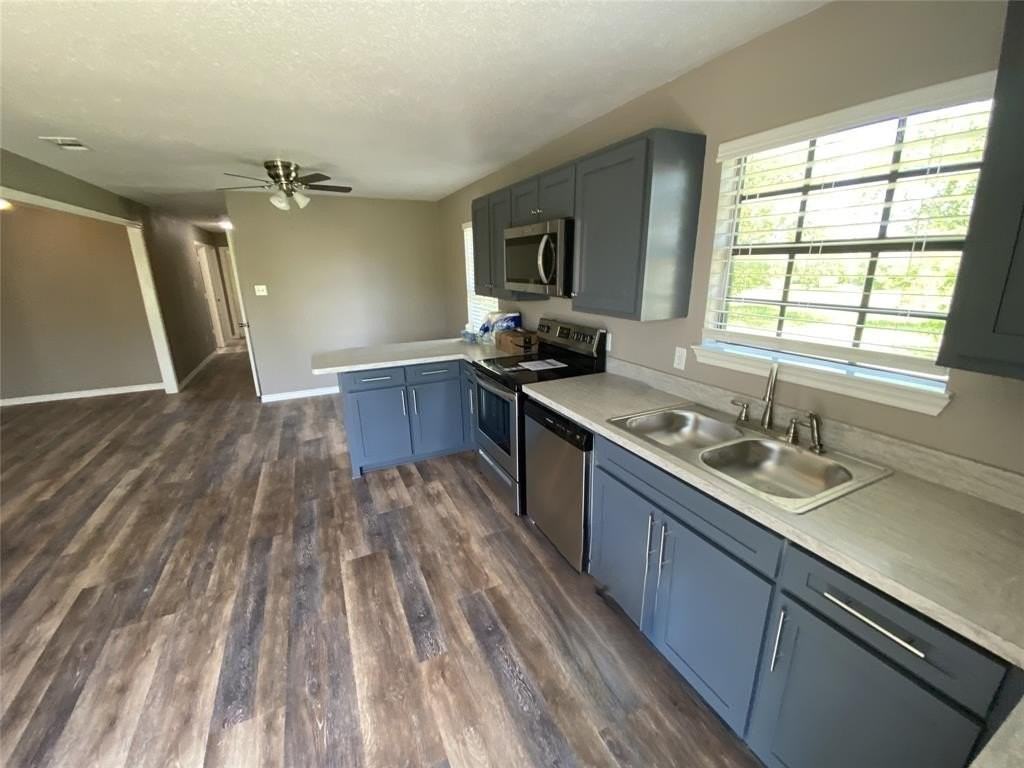 1502 Daffan Ave - Photo 5 of 20