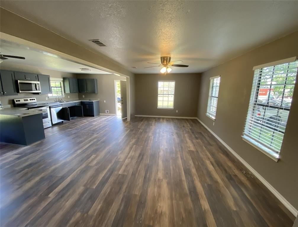 1502 Daffan Ave - Photo 7 of 20