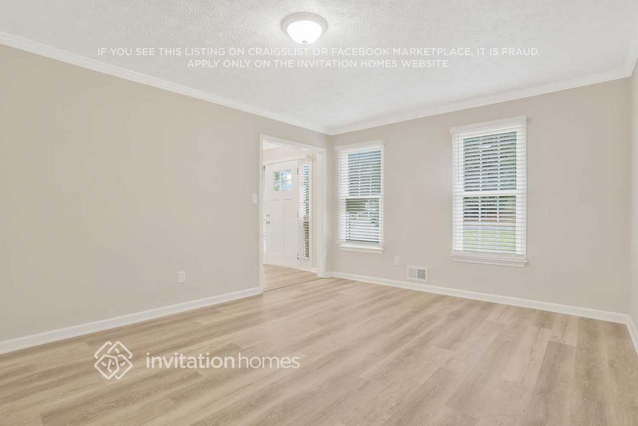 3386 Woodlaurel Dr - Photo 6 of 27