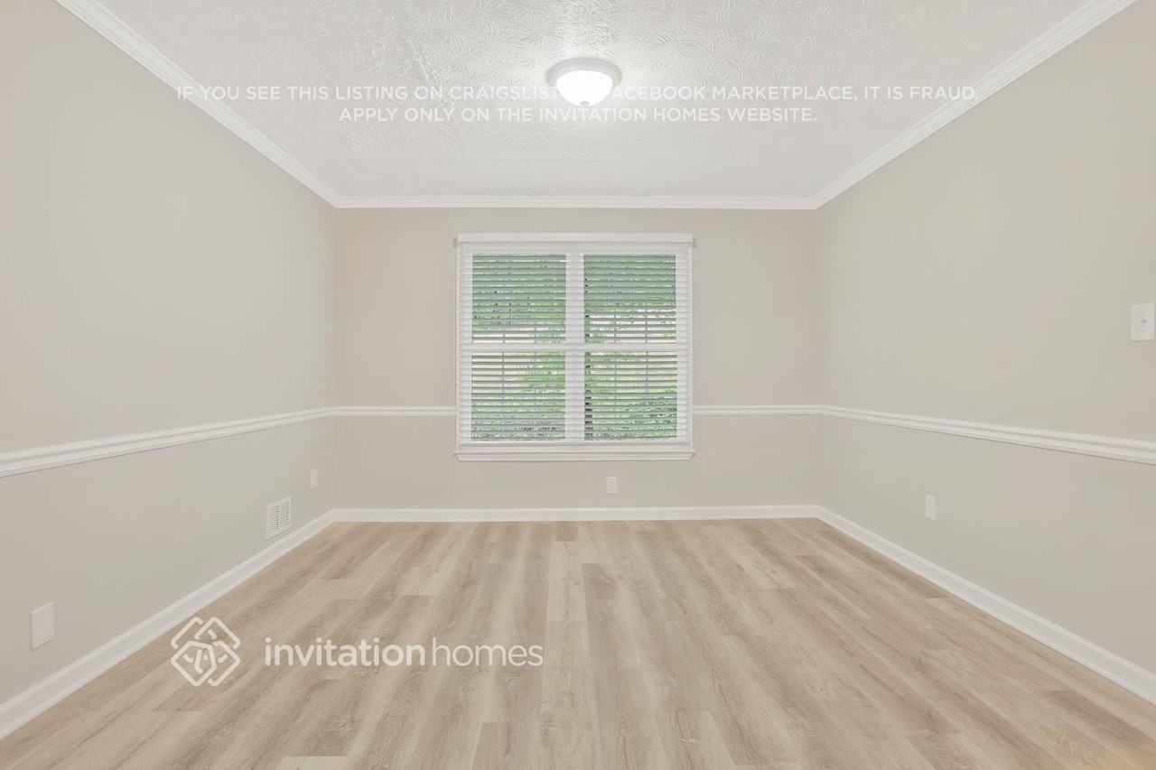 3386 Woodlaurel Dr - Photo 7 of 27