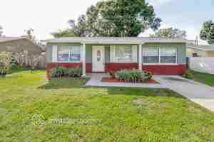 featured image of 2136 Mary Sue St