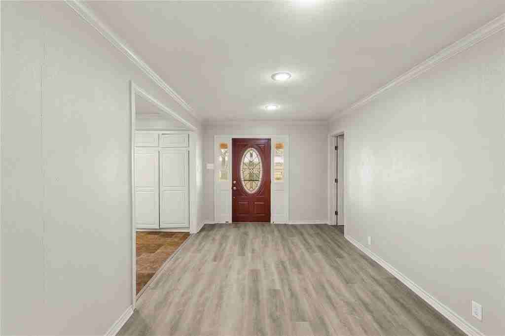 4248 W Park Row Blvd - Photo 2 of 16