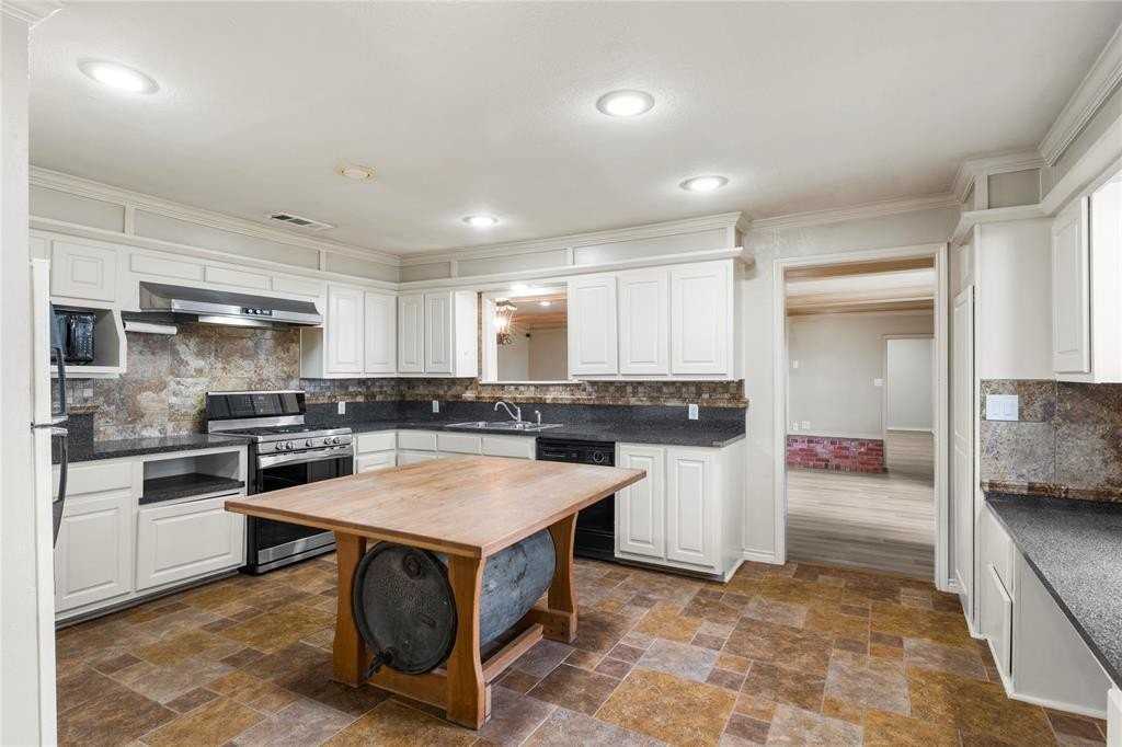 4248 W Park Row Blvd - Photo 6 of 16