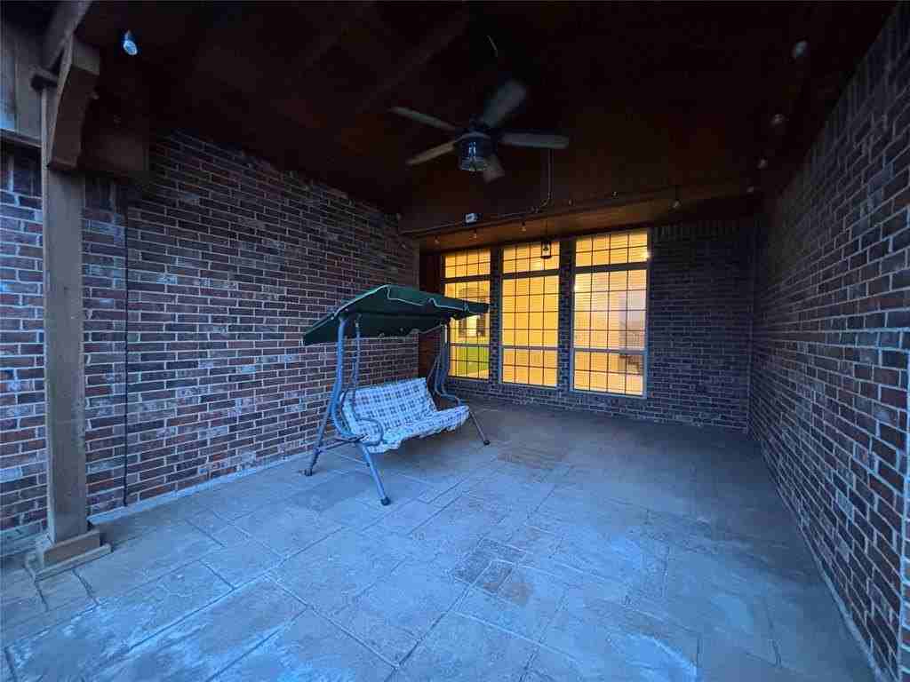 7812 Edgeglen Trl - Photo 5 of 32