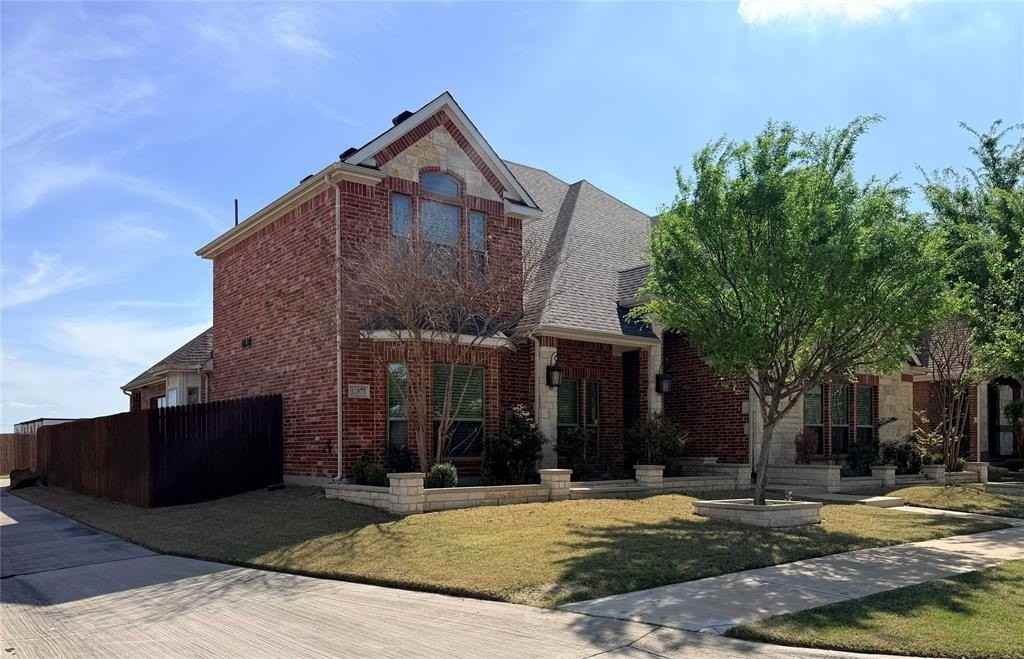 12977 Llano Ave - Photo 3 of 40