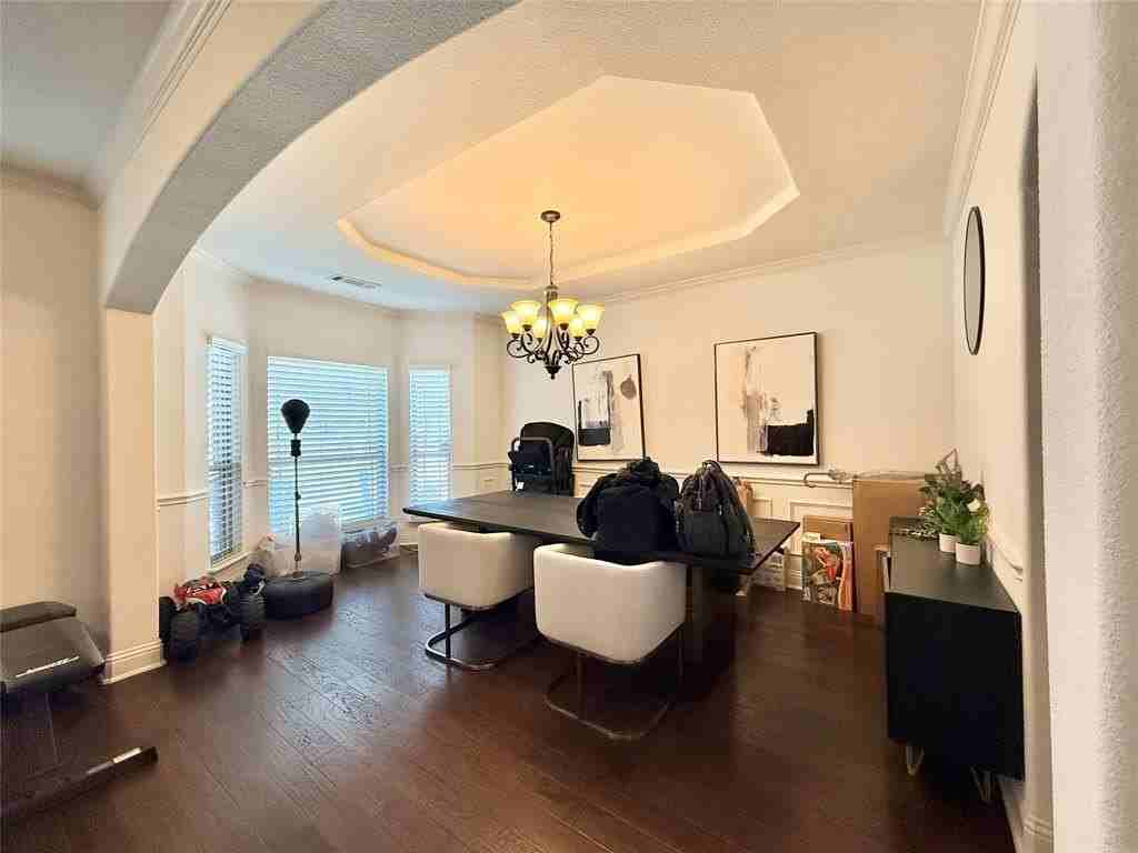 12977 Llano Ave - Photo 6 of 40