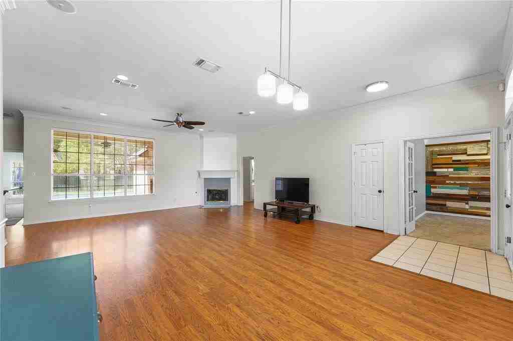 1115 Brook Arbor Dr - Photo 7 of 38