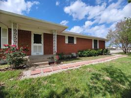 featured image of 5941 Sachse St