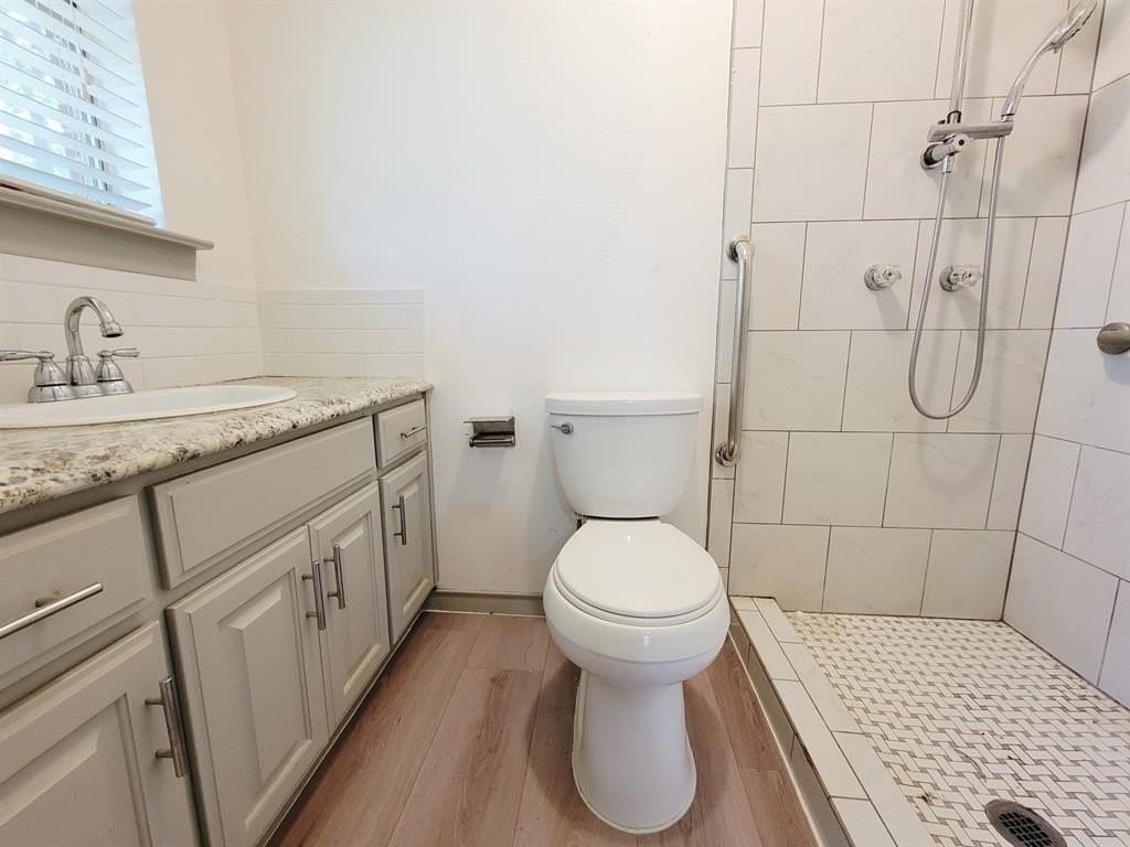 5941 Sachse St - Photo 7 of 15