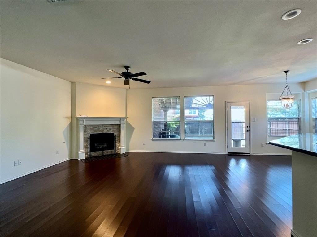 9705 Hickory St - Photo 2 of 35