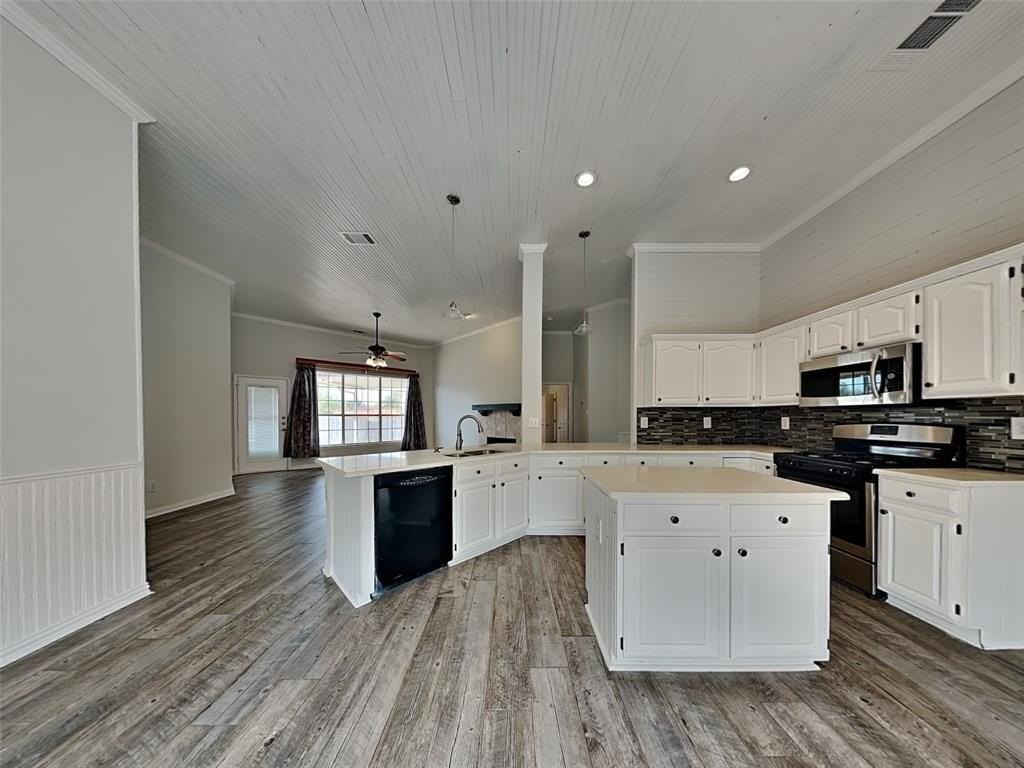 7513 Silverthorn Dr - Photo 5 of 15