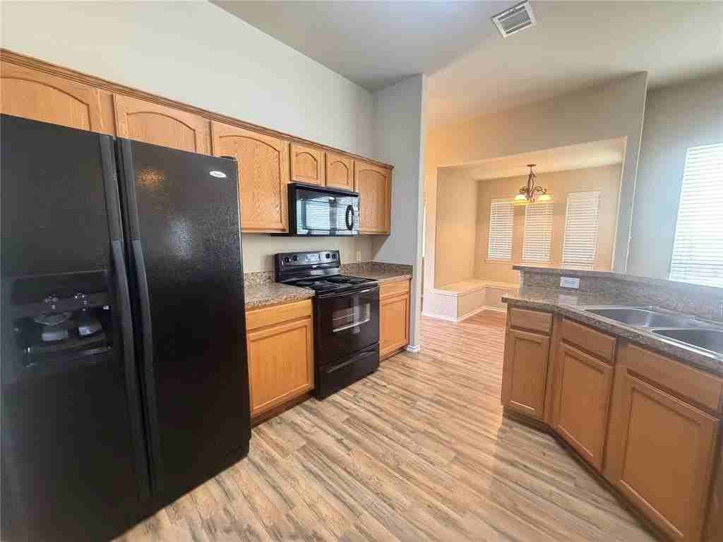 9909 Half Moon Dr - Photo 3 of 22