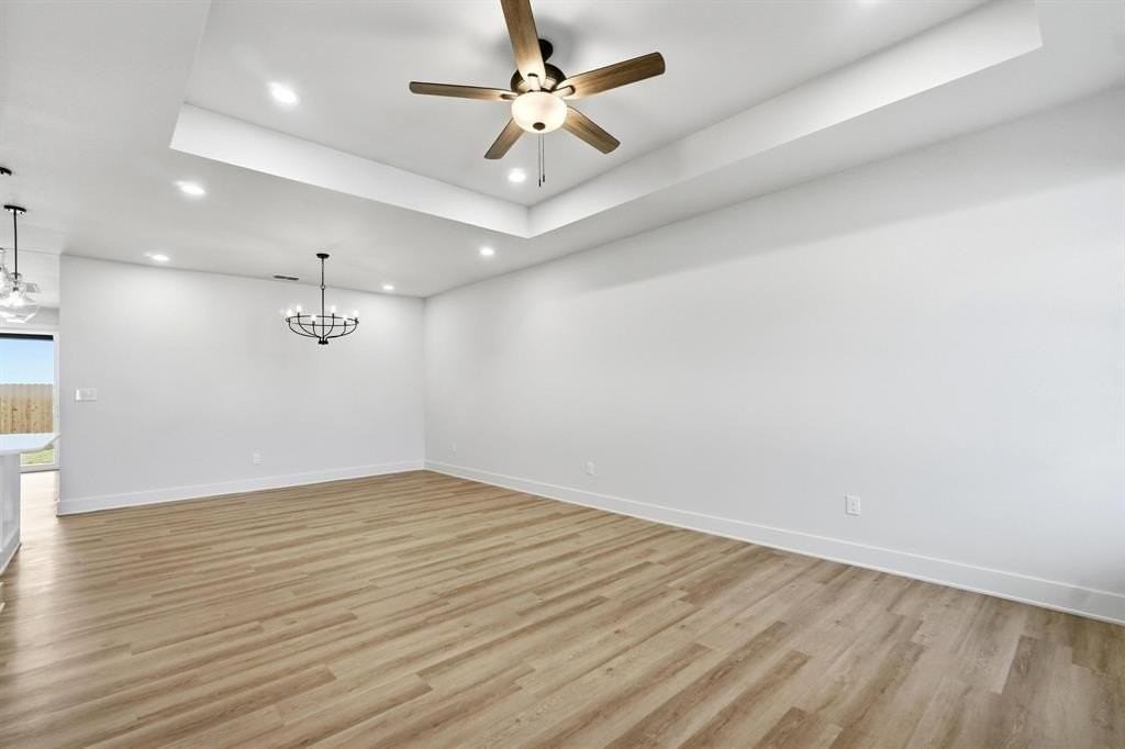 6517 Iverness Street - Photo 3 of 26