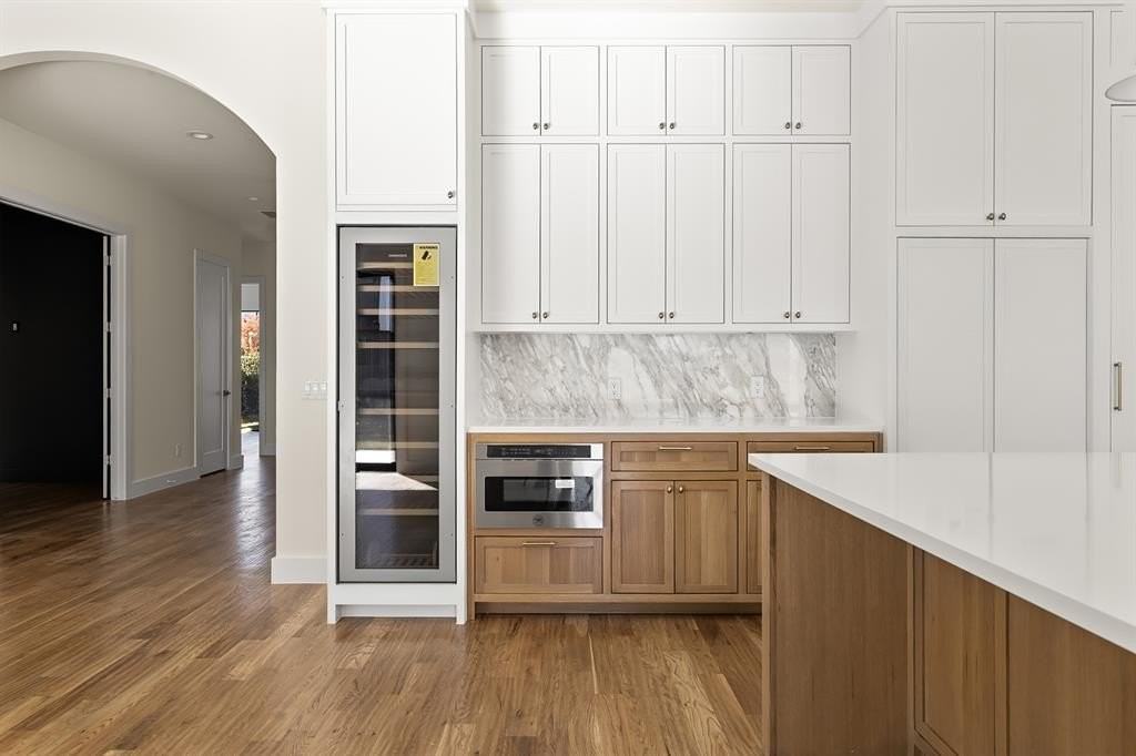 6028 Richmond Ave - Photo 6 of 38