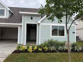 featured image of 2335 Gardenia Ln