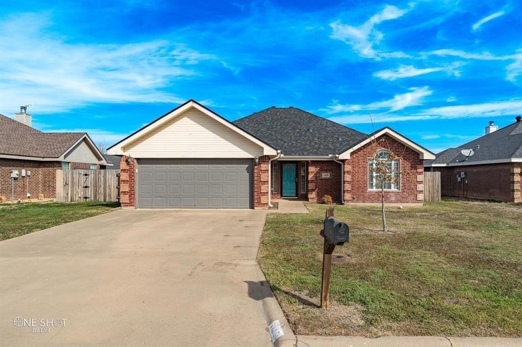 1410 Tulane Dr - Photo 2 of 34