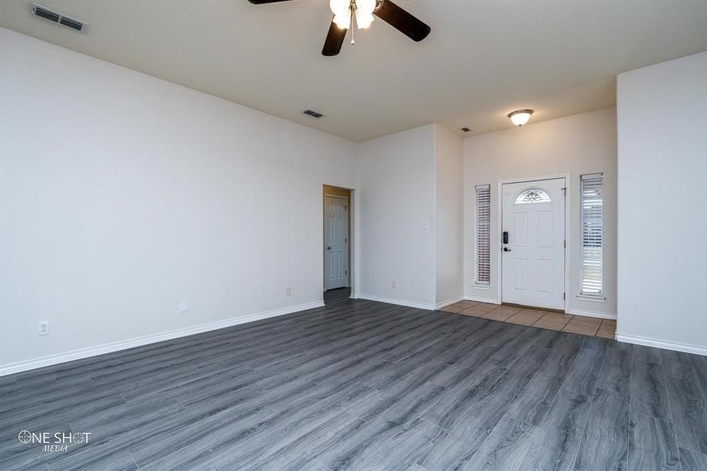 1410 Tulane Dr - Photo 5 of 34