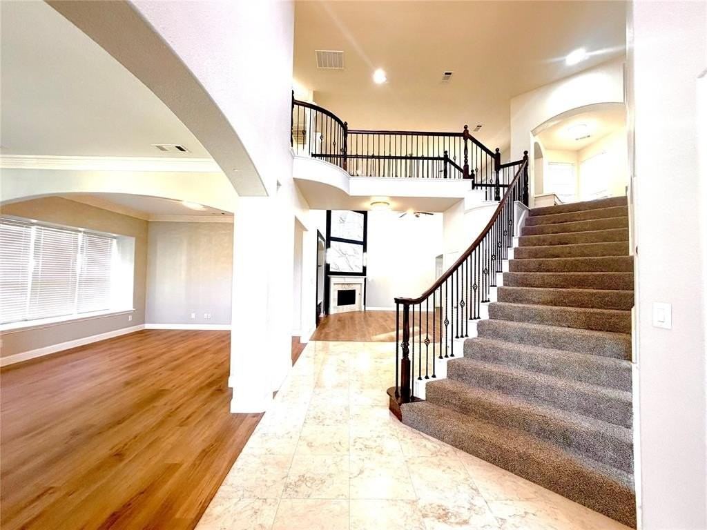 1219 Arbor Park Dr - Photo 2 of 39