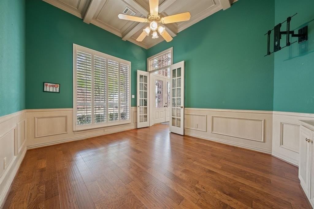 5006 Summerbrook Dr - Photo 6 of 32