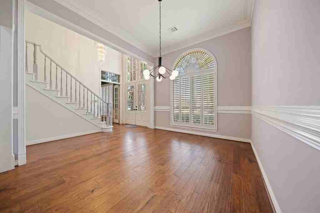 5006 Summerbrook Dr - Photo 7 of 32