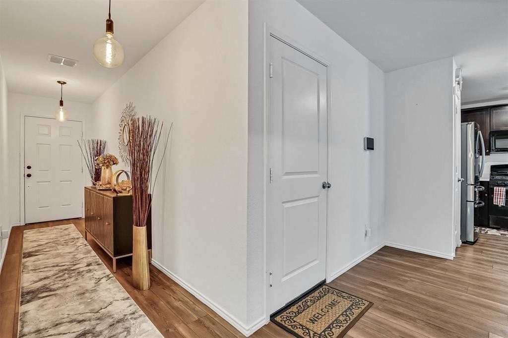 2919 Cascade Ln - Photo 5 of 15