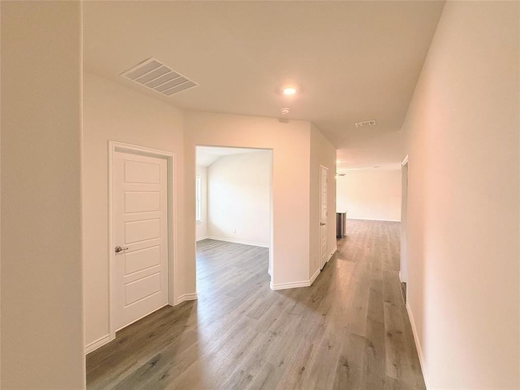 6233 Lassen Ct - Photo 5 of 40