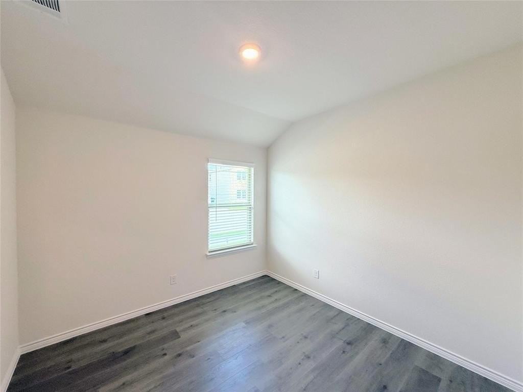 6233 Lassen Ct - Photo 6 of 40