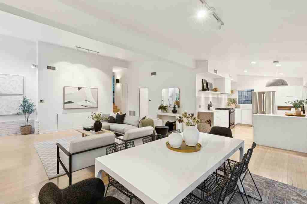 2849 Claudette Ave - Photo 5 of 23