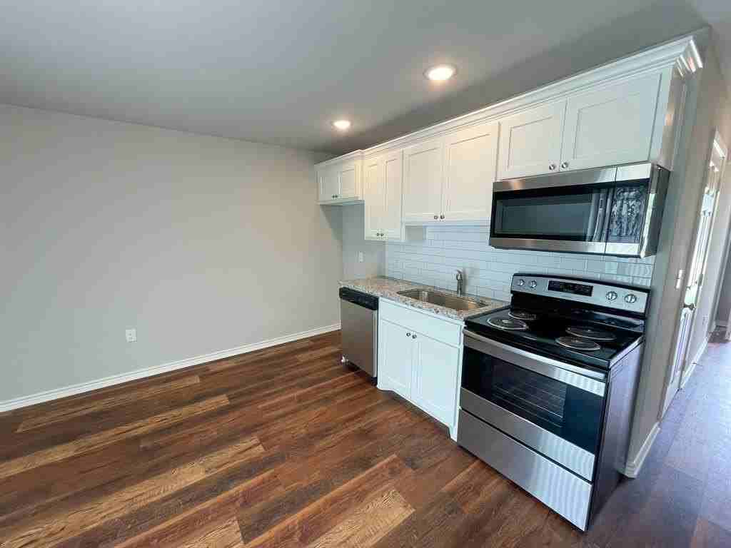 2733 Ginger Ct - Photo 3 of 16