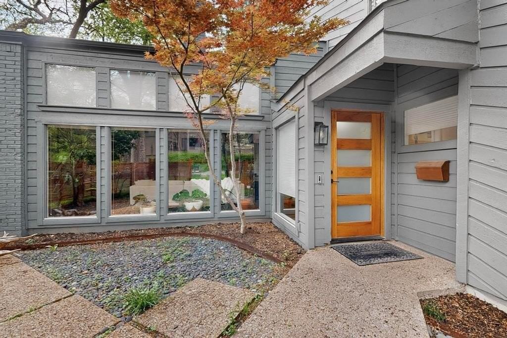 925 Easton Pl - Photo 5 of 38