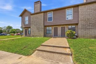 2710 Wimbledon Ct #B - Photo 1 of 1